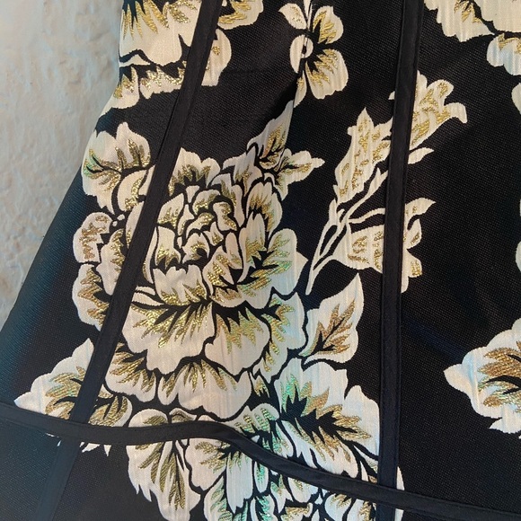 “GB” Gianni Bini skater skirt w/ gold flowers - Picture 5 of 6